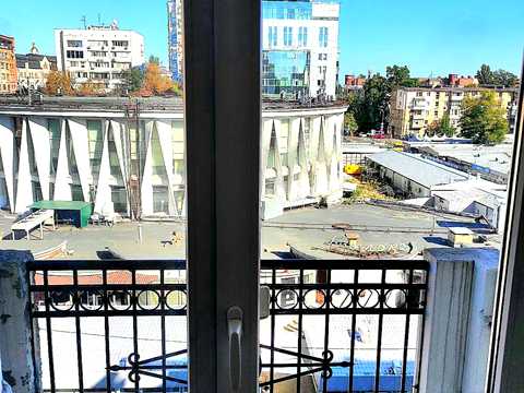 квартира за адресою Панаса Мирного вул., 12/7
