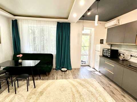 квартира за адресою Портова вул., 17Б