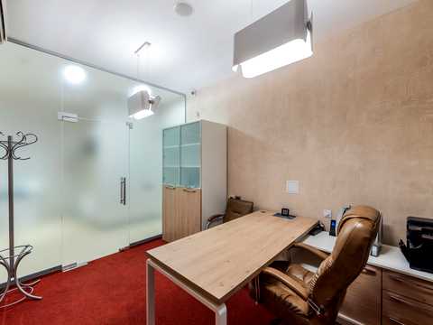 комерційна за адресою Воздвиженська вул., 22