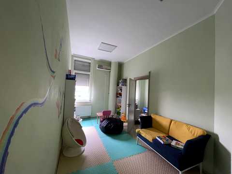 коммерческая по адресу Ревуцкого ул., 42-А