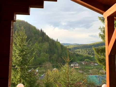 комерційна за адресою Свободи вул., 1