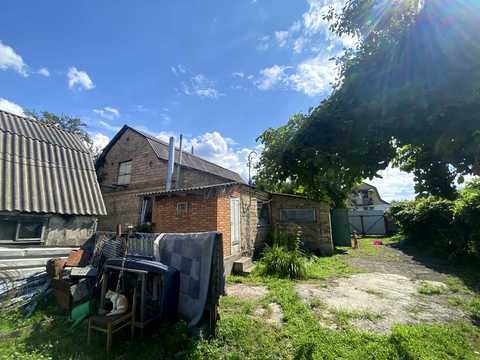 дом по адресу Центральна