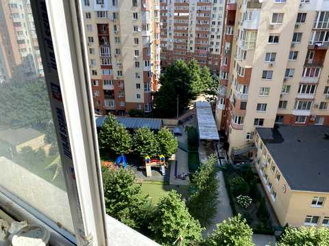квартира за адресою Райдужний масив вул., 11