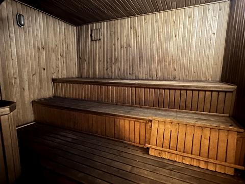 коммерческая по адресу Ченігівська, 1