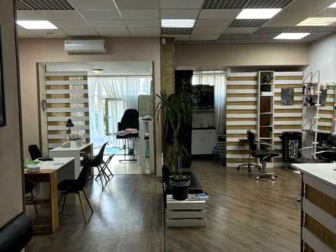 комерційна за адресою Київ, Єлизавети Чавдар вул., 1
