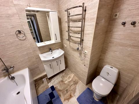 квартира за адресою Літературна вул., 8