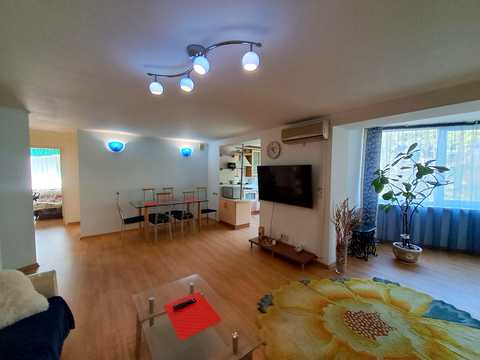 квартира по адресу Степана Бандери ул., 24