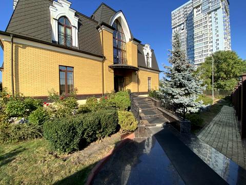 будинок за адресою Петропавлівська вул., 44