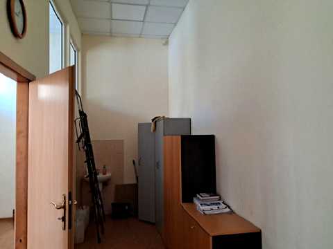 комерційна за адресою Лесі Українки бульв., 21-А
