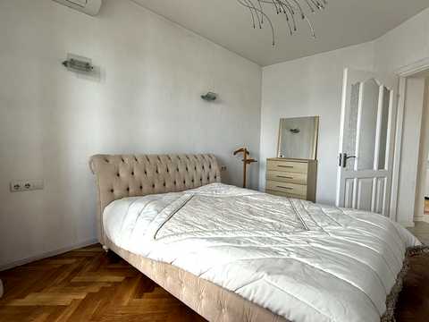 квартира за адресою Срібнокільська вул., 24