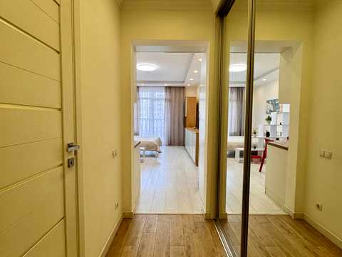 квартира за адресою Михайла Максимовича вул. (Онуфрія Трутенка), 28-Б