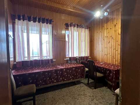 комерційна за адресою с. Банилів, Романенка, 1А