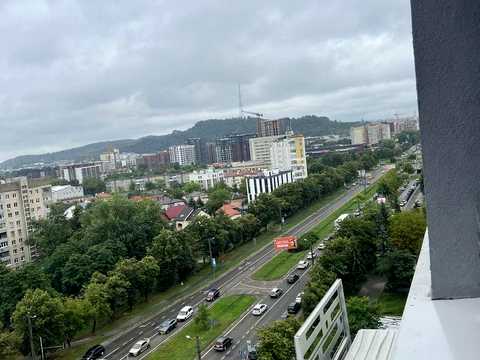 квартира по адресу Чорновола В., 77