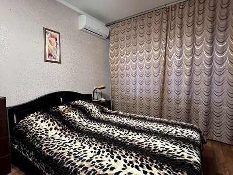 квартира за адресою Космонавтів вул., 74