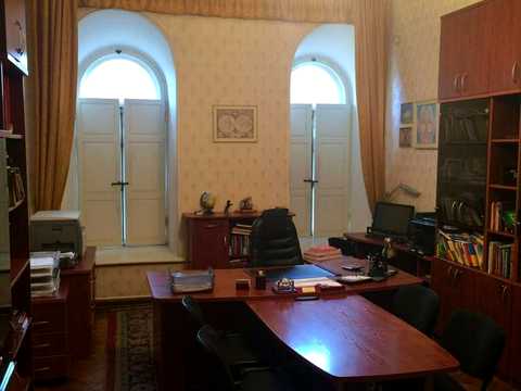 комерційна за адресою Пантелеймонівська вул., 22