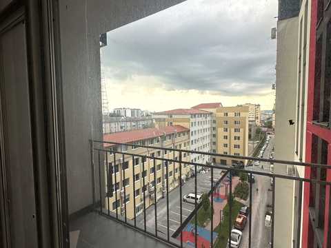квартира за адресою Євгена Коновальця вул., 37-А