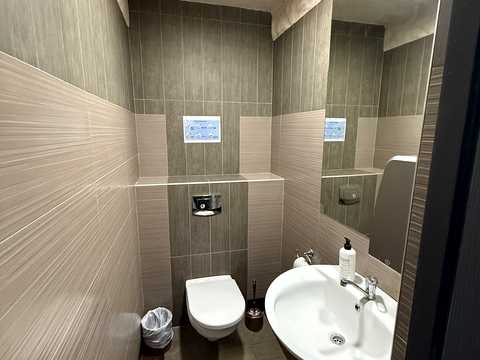 комерційна за адресою Пасічна вул., 43а