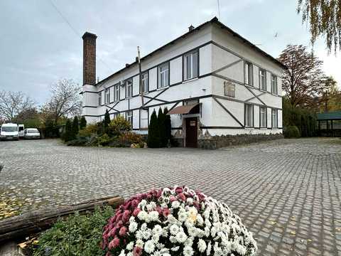 комерційна за адресою Кременець, Київська вул. (107-ї Кременецької Дивізії), 39