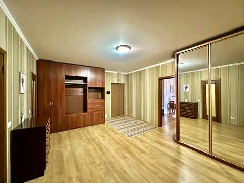 квартира за адресою Ділова вул. (Димитрова), 2-Б