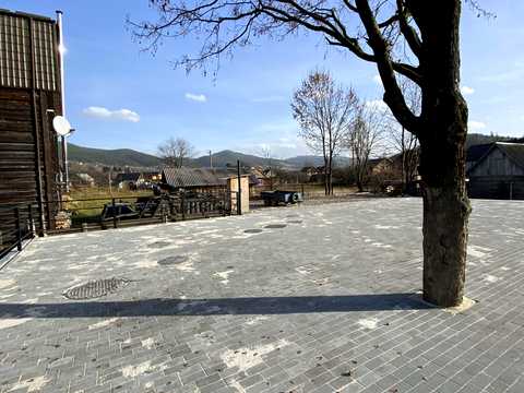 коммерческая по адресу Грушевского ул., 1