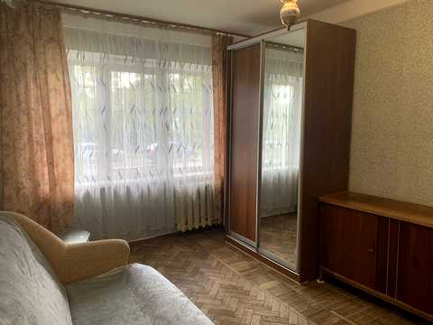 квартира по адресу Строителей ул., 19