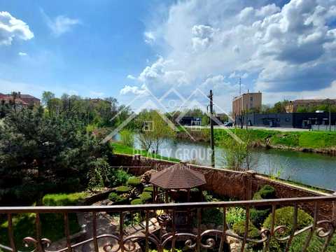 будинок за адресою Дунайська вул., 1