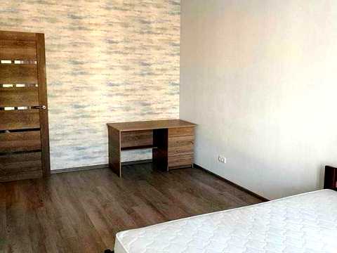 квартира за адресою Анни Ахматової вул., 30