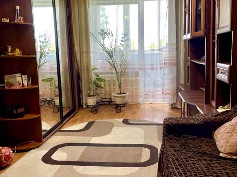 квартира по адресу Космонавтов ул., 77-А