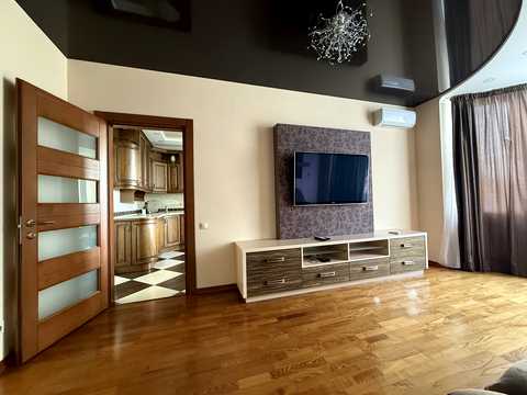 квартира за адресою Салютна вул., 1-Б