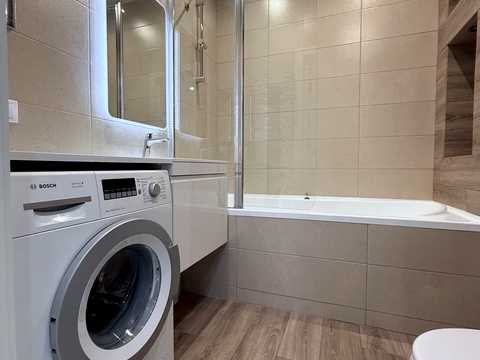 квартира по адресу Практичная ул., 8