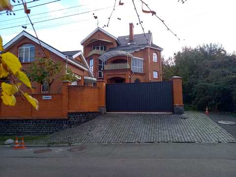 будинок за адресою Ломаківська вул. (Мічуріна)
