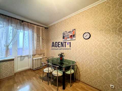 квартира за адресою Печерська вул., 6