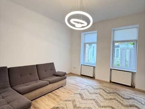 квартира за адресою Ярослава Мудрого вул., 25