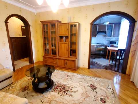 квартира за адресою Почайнинська вул., 45/48