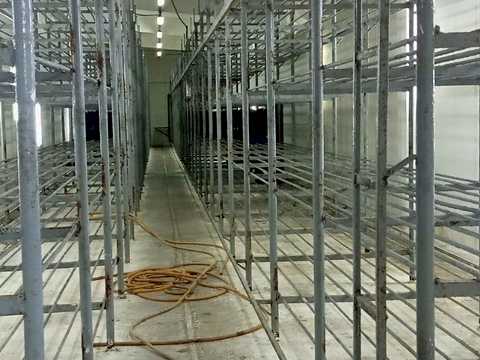 коммерческая по адресу Центральна, 4