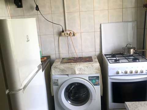 кімната за адресою Київ, Ореста Левицького вул. (Академіка Курчатова), 18