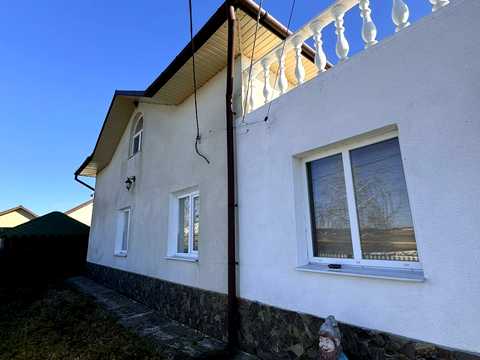 комерційна за адресою с. Тарашани, Озерна, 26