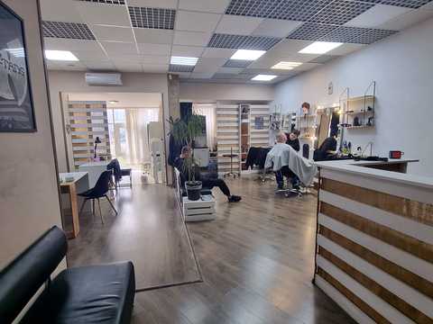комерційна за адресою Єлизавети Чавдар вул., 1