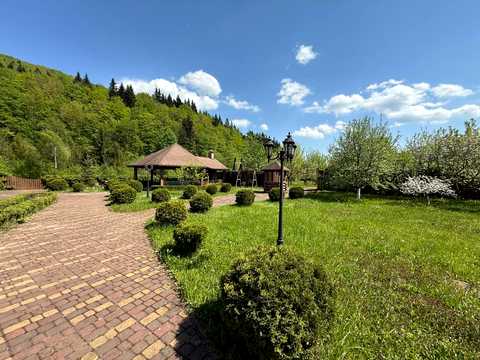 будинок за адресою смт. Жденієво, Головна