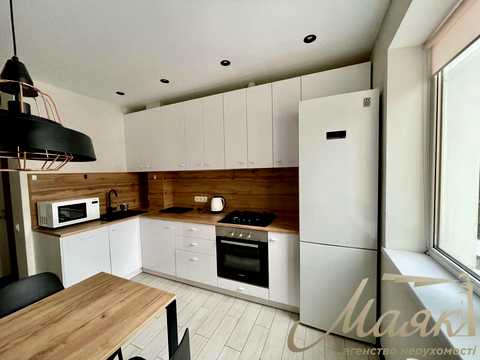 квартира за адресою Зої Гайдай вул., 6