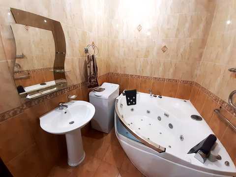 квартира за адресою Шота Руставелі вул., 34