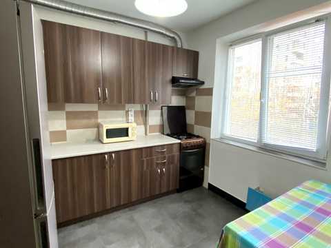 квартира за адресою Віктора Чукаріна вул., 20