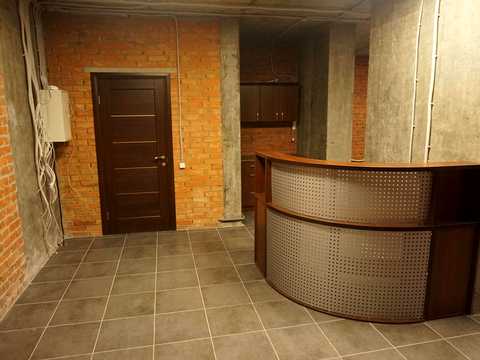 комерційна за адресою Срібнокільська вул., 12