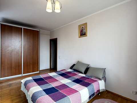 квартира за адресою Державності вул., 39а