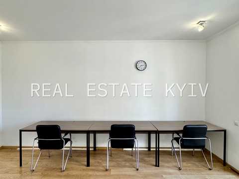 коммерческая по адресу Антоновича ул. (Горького), 131