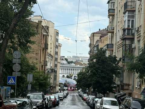 комерційна за адресою Мала Житомирська вул., 9-Б