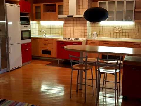 квартира за адресою Гіршмана вул., 17б