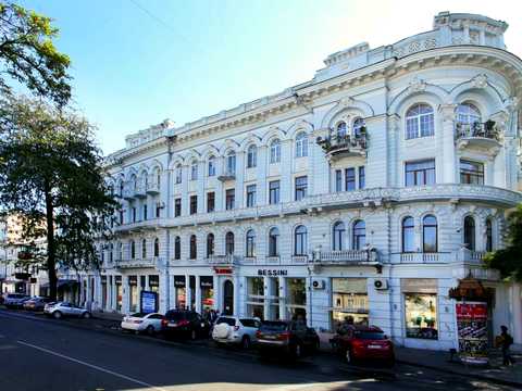 комерційна за адресою Європейська пл. (Катерининська), 22