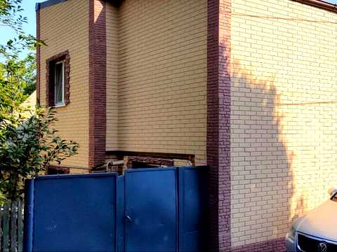 будинок за адресою Маневрова вул., 16