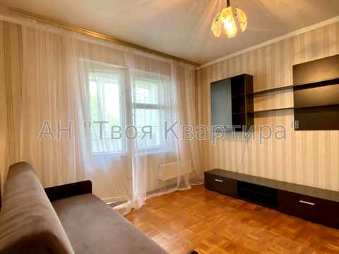 квартира за адресою Ревуцького вул., 19/1